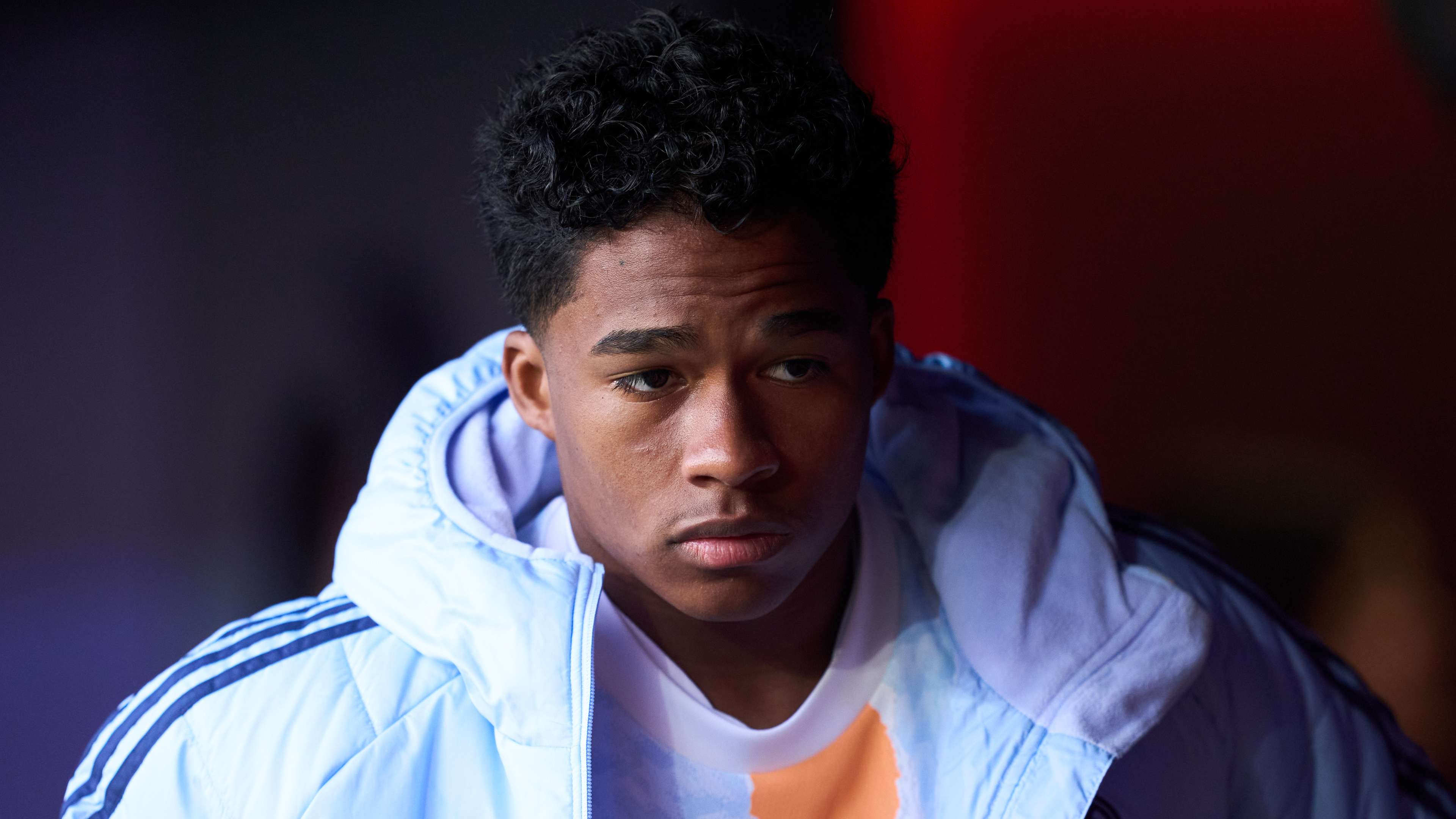 荣耀继续拼 荣耀继续拼